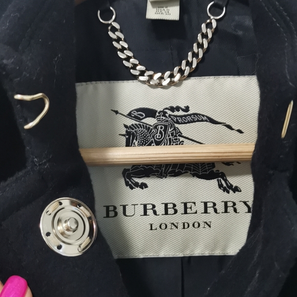 Burberry Black Trench - Picture 3 of 10